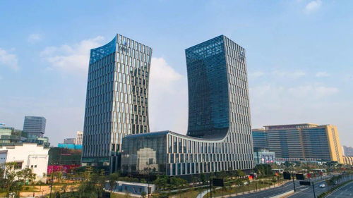 集团公司与广西农信社 中企云链签署三方合作协议