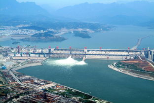 这里是我国最著名的建筑景点,中国人免费,外国人要花钱